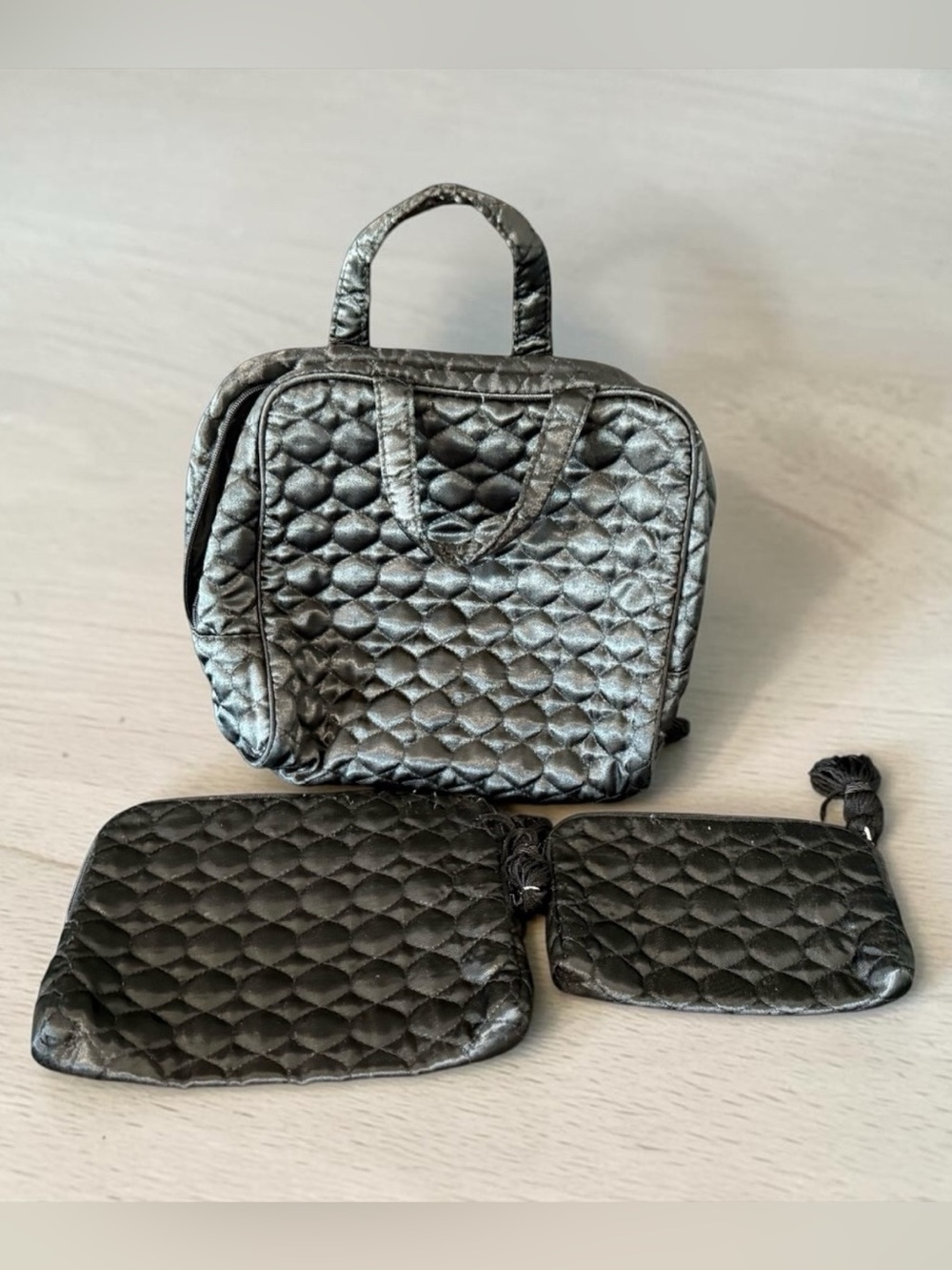 OSCAR DE LA RENTA Makeup Bags (3)